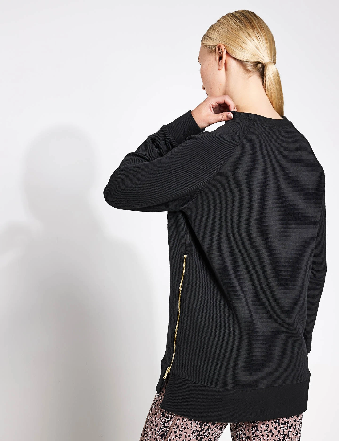 Varley Manning Sweat - Black 4 Varley Manning Sweat - Black - Image 2