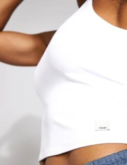 Vuori Daily Crop - White -The Sports Edit VUORI DAILY CROP VW1027 WHT WHITE 0005