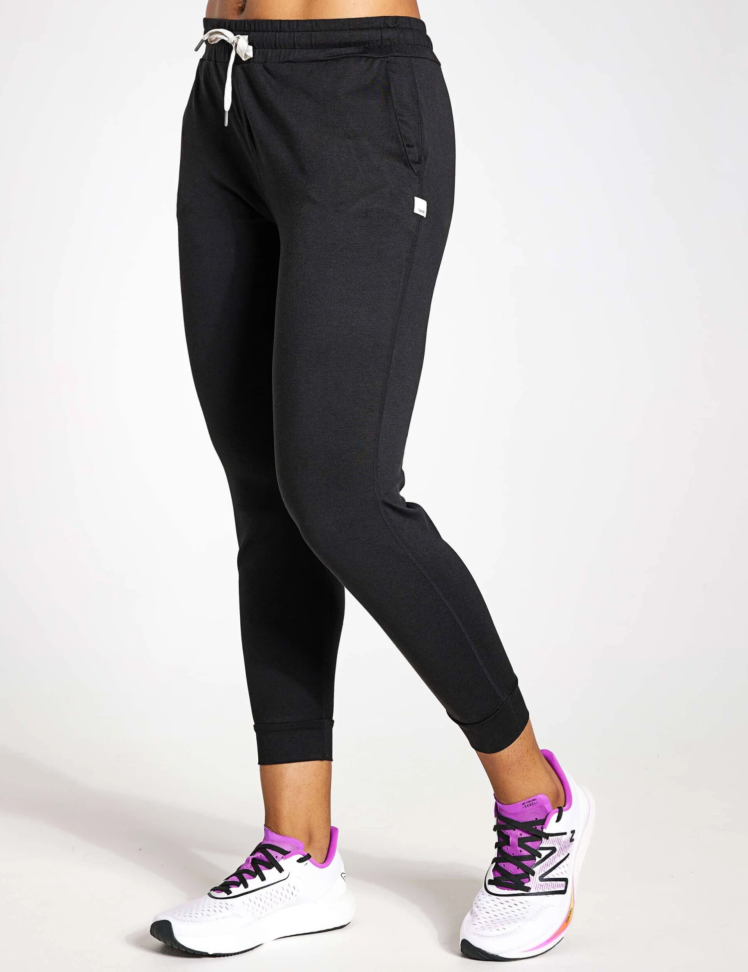 Vuori Performance Jogger - Black Heather 7 Vuori Performance Jogger - Black Heather - Image 5