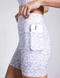 Vuori Studio Pocket Short - Light Micro Mini Camo -The Sports Edit VUORI STUDIO POCKET SHORT VW390 LMM LIGHT MICRO MINI CAMO 0004