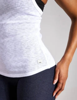 Vuori Sunrise High Neck Tank - White -The Sports Edit VUORI SUNRISE HIGH NECK TANK VW1012 WHT WHITE 0005