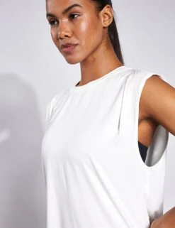 Varley Calgary Boxy Tank - Cloud Dancer -The Sports Edit Varley CALGARY BOXY TANK VAR01444 Cloud Dancer 0020