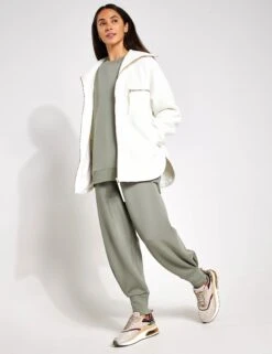 Varley Donley Fleece Jacket - Egret 9 Varley Donley Fleece Jacket - Egret -The Sports Edit Varley Donley Fleece Jacket VAR01601 Egret 0014