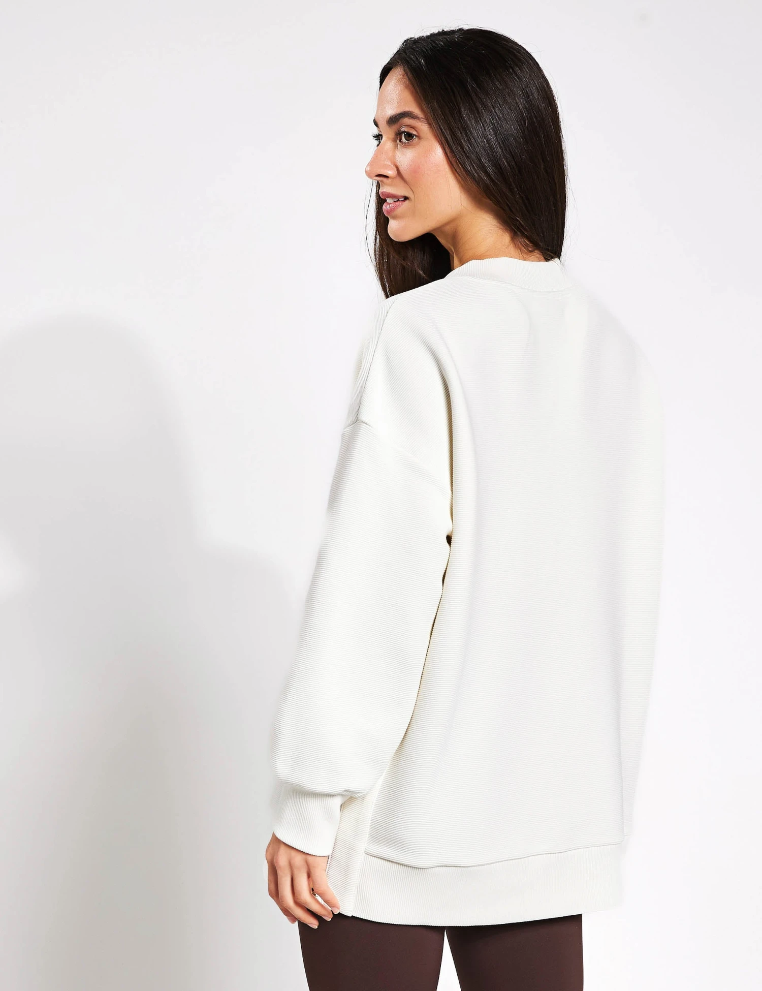 Varley Mae Boyfriend Sweat - Egret 6 Varley Mae Boyfriend Sweat - Egret - Image 4