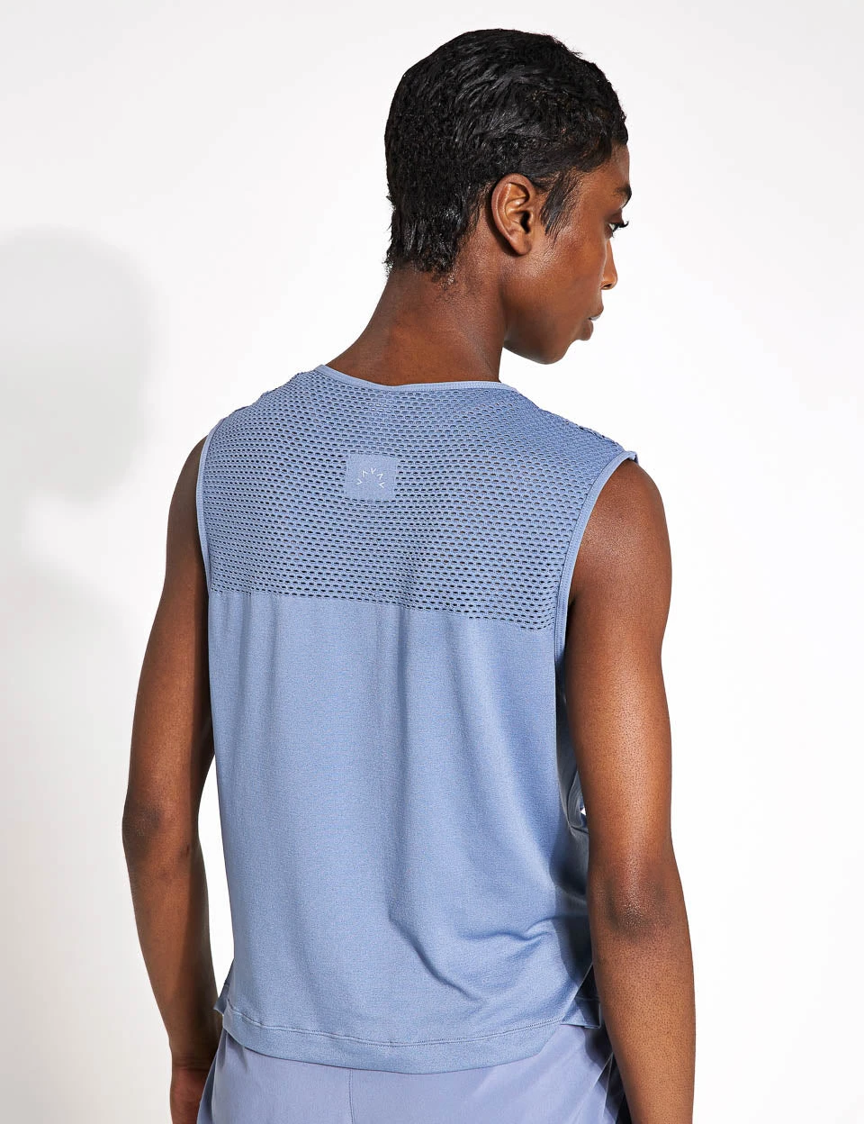 Varley Nova Seamless Crop Tank - Stone Blue 4 Varley Nova Seamless Crop Tank - Stone Blue - Image 2
