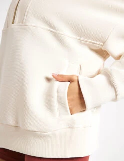 Varley Colebrook Half-Zip Sweat - Whitecap Grey 9 Varley Colebrook Half-Zip Sweat - Whitecap Grey -The Sports Edit Varley colebrook half zip sweat VAR01762 GRE whitecap grey 0023