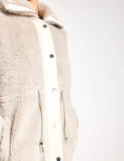 Varley Jamie Sherpa Jacket - Chateau Grey/Sandshell 9 Varley Jamie Sherpa Jacket - Chateau Grey/Sandshell -The Sports Edit Varley jamie sherpa jacket VAR01850 GRE chateau grey sandshell 0045