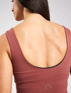 Varley Move Bates All-In-One 4" - Apple Butter -The Sports Edit Varley let s move bates all in one 4 VAR01777 APP 0055