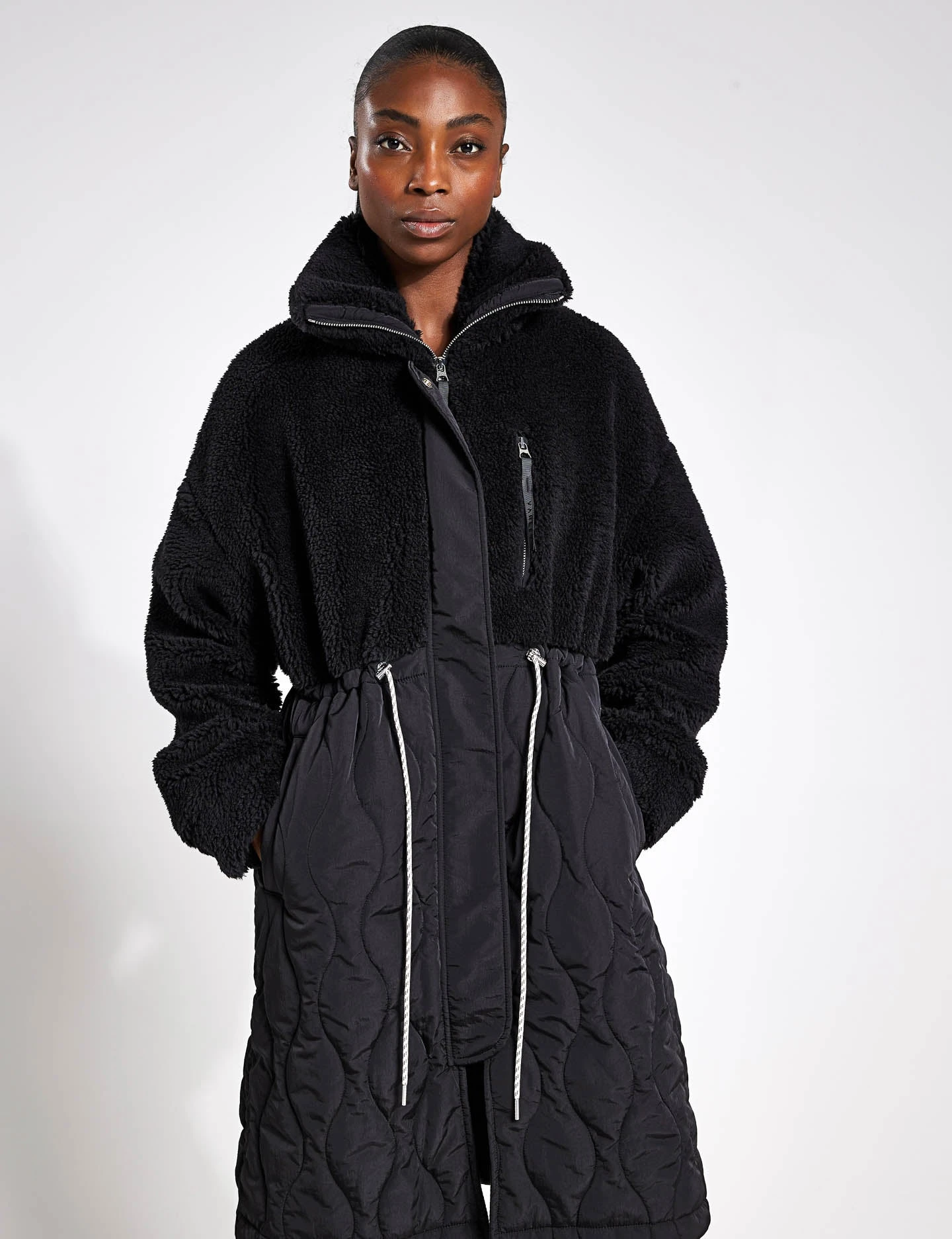 Varley Walsh Quilt Sherpa Coat - Black 5 Varley Walsh Quilt Sherpa Coat - Black - Image 3