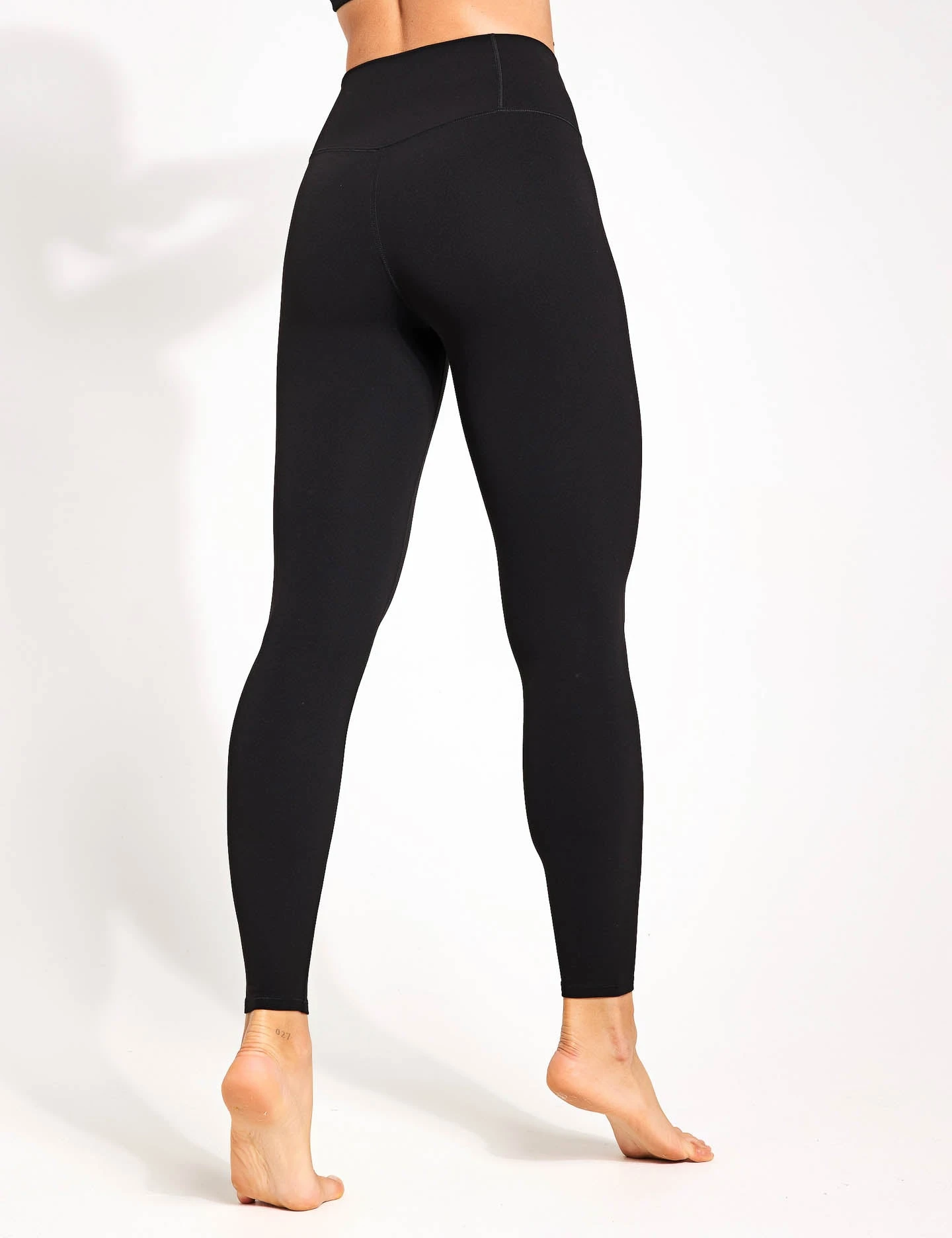 Vuori AllTheFeels Legging - Black 4 Vuori AllTheFeels Legging - Black - Image 2