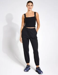Vuori Boyfriend Jogger - Black Heather 8 Vuori Boyfriend Jogger - Black Heather -The Sports Edit Vuori Boyfriend Jogger VW457 HBK Black Heather 0001