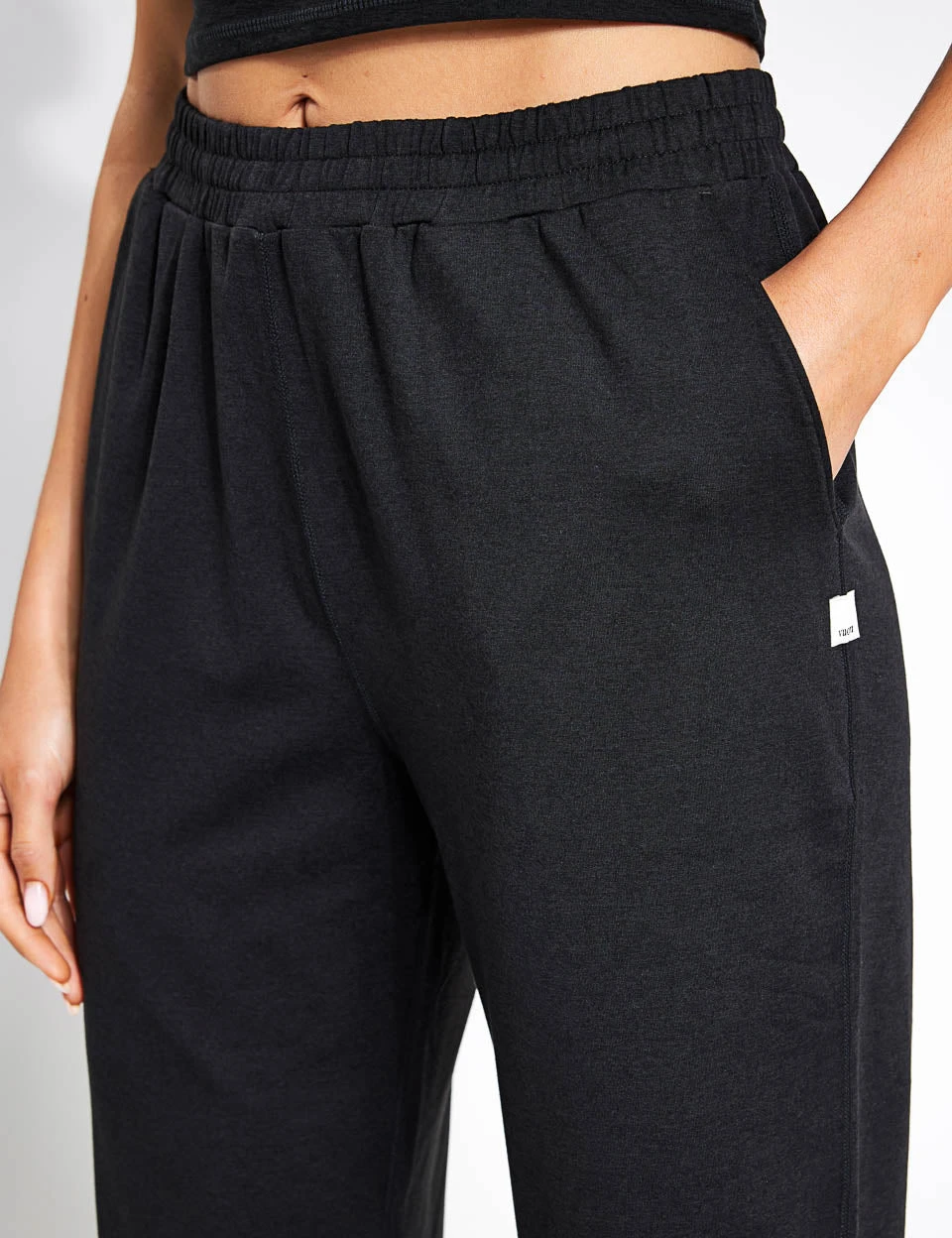 Vuori Boyfriend Jogger - Black Heather 6 Vuori Boyfriend Jogger - Black Heather - Image 4