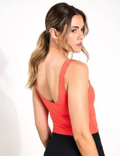 Vuori Daily Crop - Pomelo -The Sports Edit Vuori Daily Crop Pomelo VW1027PMOS 0026