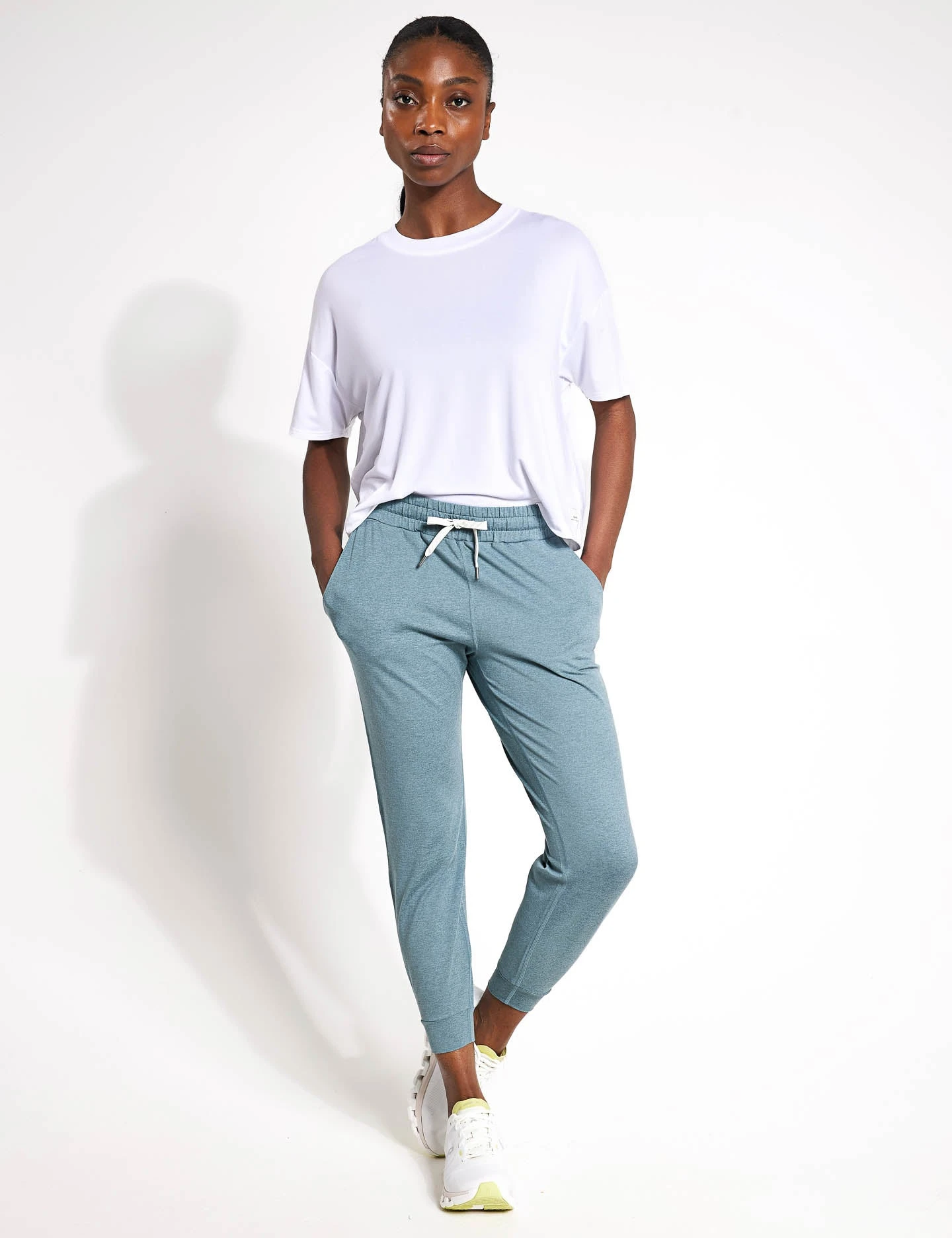 Vuori Performance Jogger - Iron Heather 5 Vuori Performance Jogger - Iron Heather - Image 3