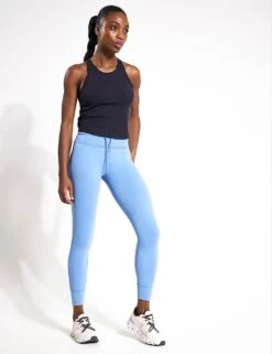 Vuori Pose Plyo Tank - Black -The Sports Edit Vuori Pose Plyo Tank VW1009 BLK Black 0015