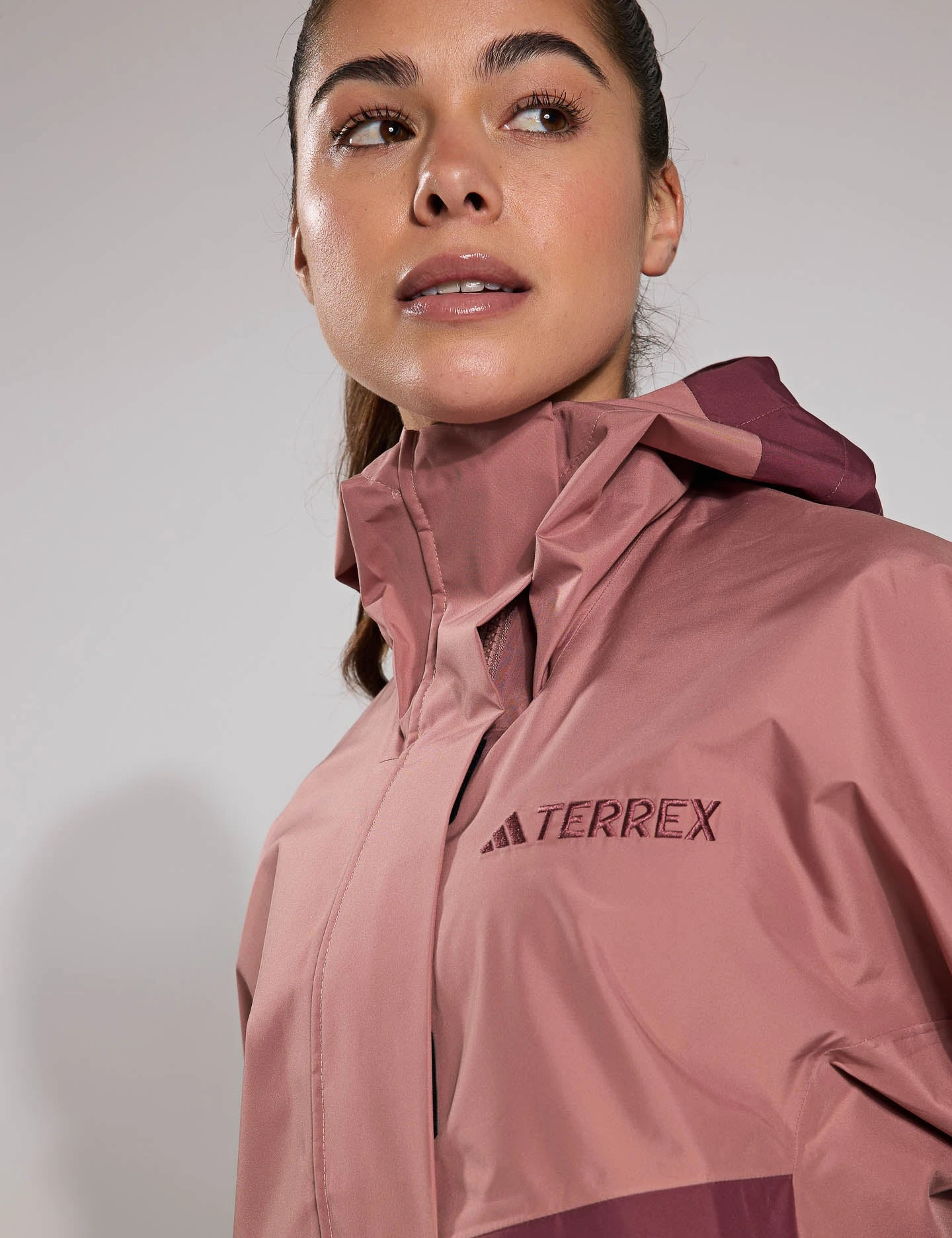ADIDAS Terrex Xploric 2.5L Climaproof Anorak - Warm Clay 5 ADIDAS Terrex Xploric 2.5L Climaproof Anorak - Warm Clay - Image 3