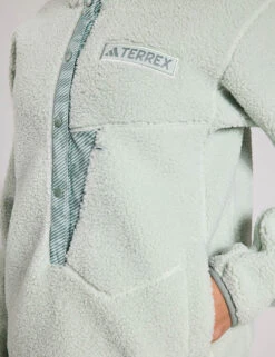 ADIDAS Terrex Xploric High Pile Fleece Pullover Sweatshirt - Linen Green -The Sports Edit adidas Terrex Xploric High Pile Fleece Pullover Sweatshirt Linen Green JE3887S 0038