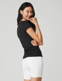 Alosoft Finesse Tee - Black -The Sports Edit alo yoga alosoft finesse tee black W1404R 4