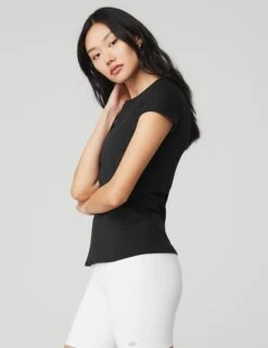 Alosoft Finesse Tee - Black -The Sports Edit alo yoga alosoft finesse tee black W1404R 5