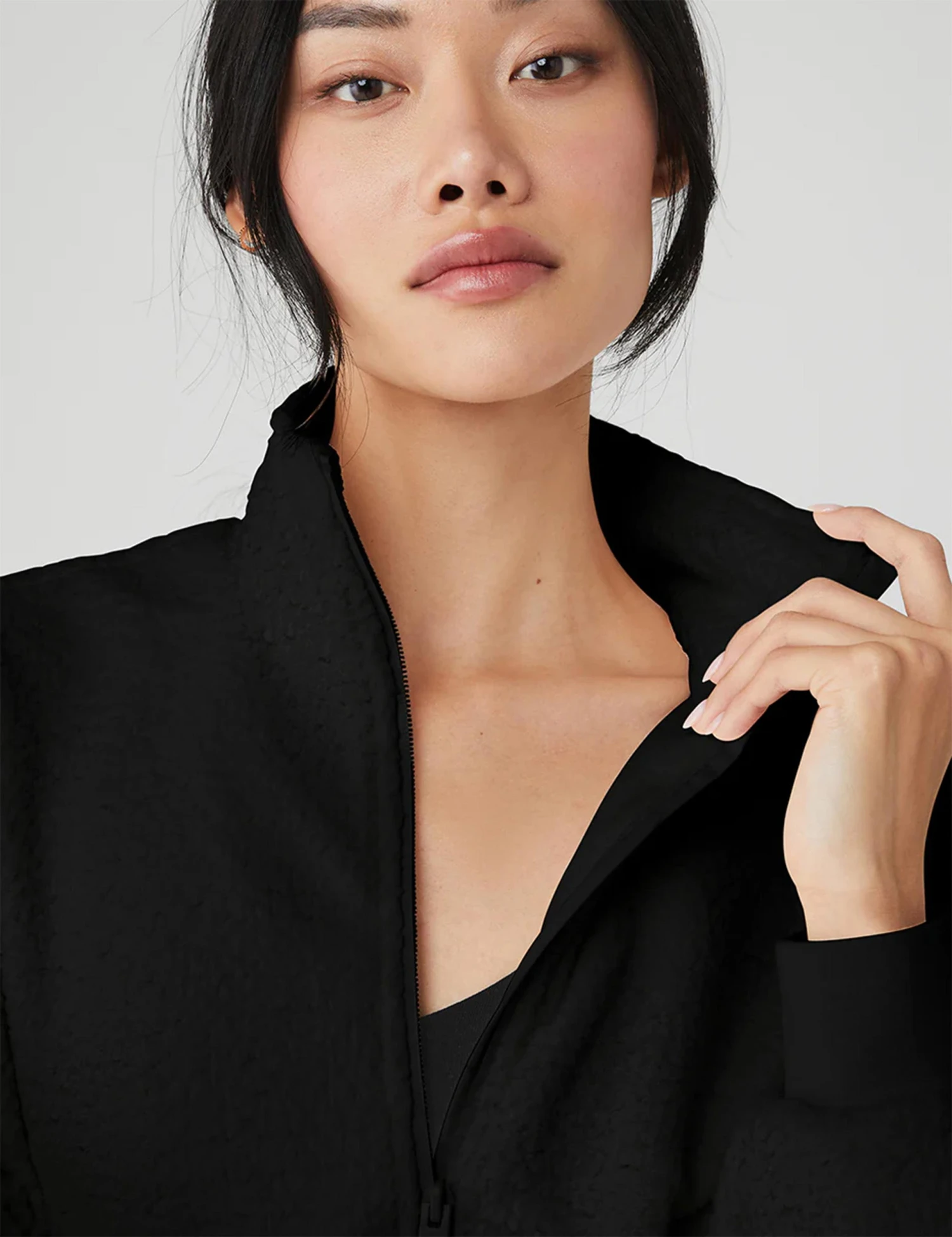 Micro Sherpa Solstice Coverup - Black 6 Micro Sherpa Solstice Coverup - Black - Image 4