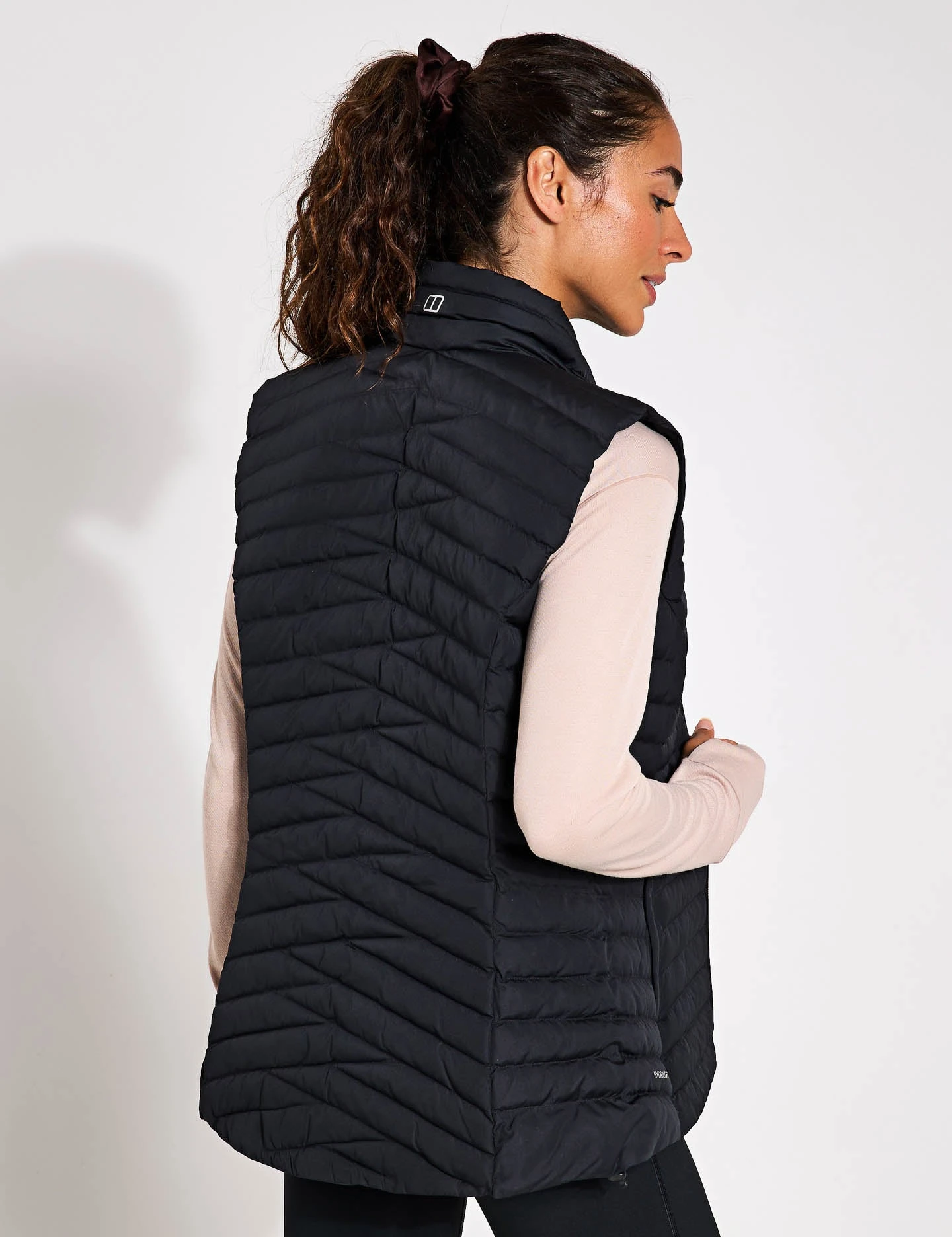 Berghaus Nula Vest - Jet Black 4 Berghaus Nula Vest - Jet Black - Image 2
