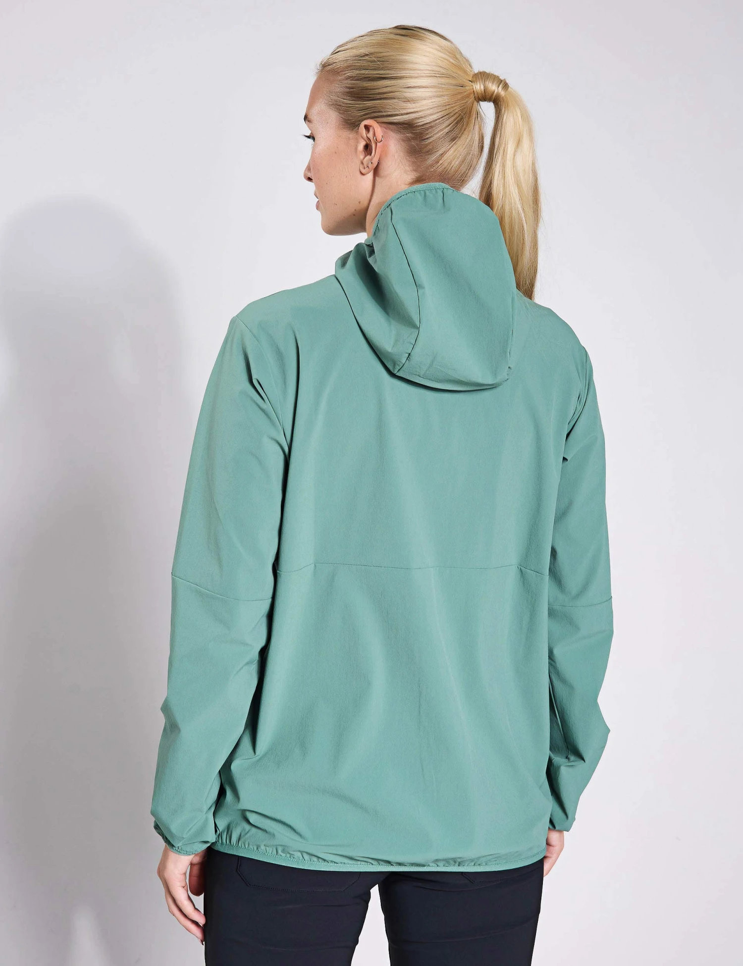 Berghaus Wandermoor Wind Smock - Light Terrain 4 Berghaus Wandermoor Wind Smock - Light Terrain - Image 2