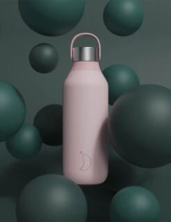 Series 2 Water Bottle 500ml - Blush Pink 16 Series 2 Water Bottle 500ml - Blush Pink -The Sports Edit chillys blush pink water bottle 500ml B2B B500S2BPNK 2