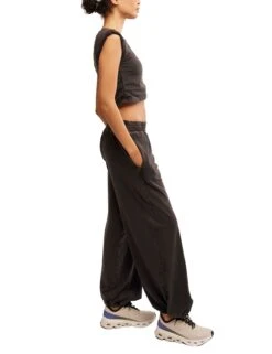 Hot Shot Crossover Set - Black 11 Hot Shot Crossover Set - Black -The Sports Edit free people movement hot shot crossover set black ob1891907 0010 2