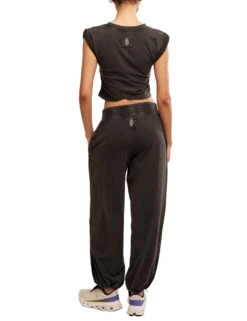 Hot Shot Crossover Set - Black 12 Hot Shot Crossover Set - Black -The Sports Edit free people movement hot shot crossover set black ob1891907 0010 3