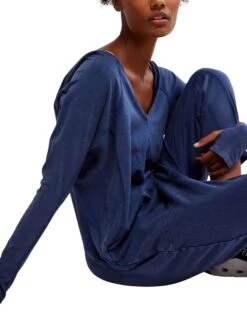 Hot Shot Long-Sleeve Onesie - Midnight Navy -The Sports Edit free people movement hot shot long sleeve onesie midnight navy ob1396643 4405 4