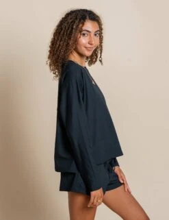 ReSet Long Sleeve Tee - Black -The Sports Edit girlfriend collective reset long sleeve tee black 3024 2