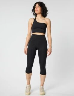 Uma One Shoulder Bra - Black 13 Uma One Shoulder Bra - Black -The Sports Edit girlfriend collective uma one shoulder bra black 1032 jb 6