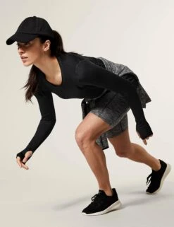 Scoop Neck Long Sleeve Top - Black -The Sports Edit goodmove scoop neck long sleeve top black T51 5159 2