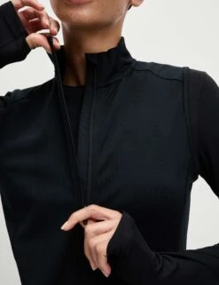 Ultraheat Zip Up Running Gilet - Black -The Sports Edit goodmove ultraheat zip up running gilet black 6184 3