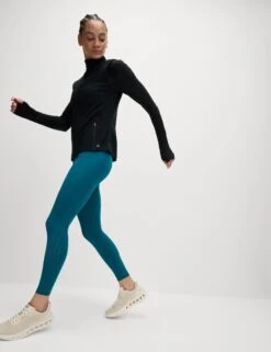 Ultraheat Zip Up Running Gilet - Black -The Sports Edit goodmove ultraheat zip up running gilet black 6184 5