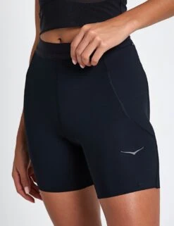 Hoka Novafly 6" Knit Short - Black