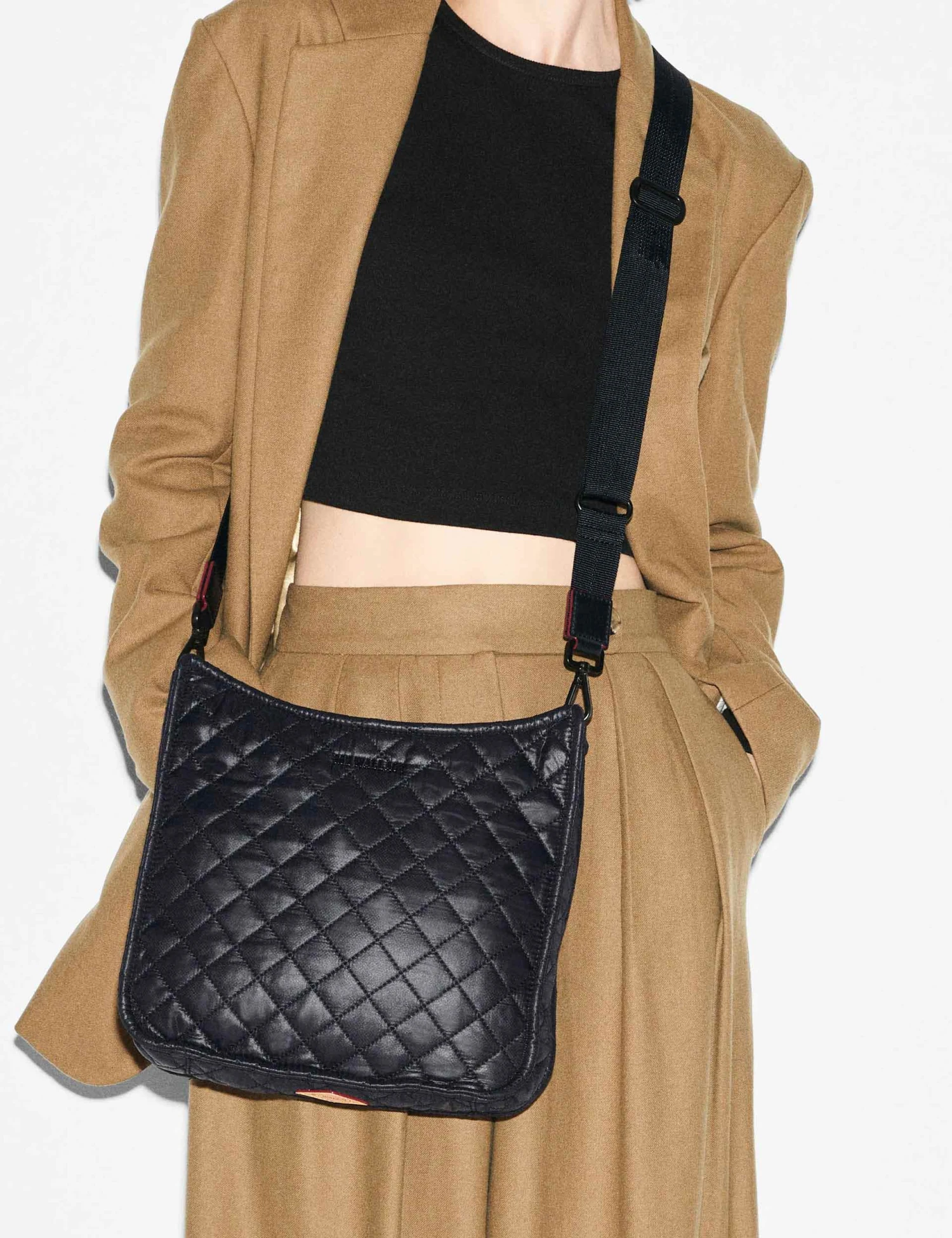 Metro Box Crossbody - Black 5 Metro Box Crossbody - Black - Image 3