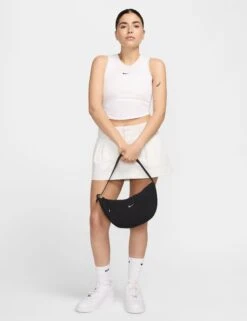 Nike Aura Crescent Cross-Body Bag - Black/Matte Silver 13 Nike Aura Crescent Cross-Body Bag - Black/Matte Silver -The Sports Edit nike aura crescent cross body bag black silver hq4370 010 9