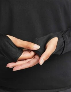 Nike Dri-FIT Swift Element UV Crew Neck Top - Black/Reflective Silver -The Sports Edit nike dri fit swift element uv crew neck top black silver fb4297 010 7