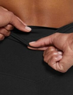 Nike Dri-FIT Zenvy Leggings - Black 8 Nike Dri-FIT Zenvy Leggings - Black -The Sports Edit nike dri fit zenvy leggings black DQ6013 010 4