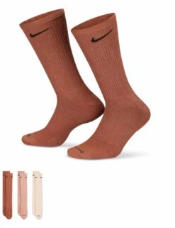 Nike Everyday Plus Cushioned Socks (3 Pairs) - Multi-Colour -The Sports Edit nike everyday plus cushioned socks 3 pairs multi colour sx6888 914 2