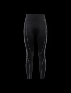 Nike Go High Waisted 7/8 Leggings With Pockets - Black 17 Nike Go High Waisted 7/8 Leggings With Pockets - Black -The Sports Edit nike go high waisted 7 8 leggings with pockets black fz0005 010 8