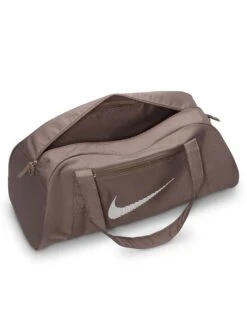 Nike Gym Club Duffel Bag - Mink Brown/White -The Sports Edit nike gym club duffel bag brown white dr6974 214 4