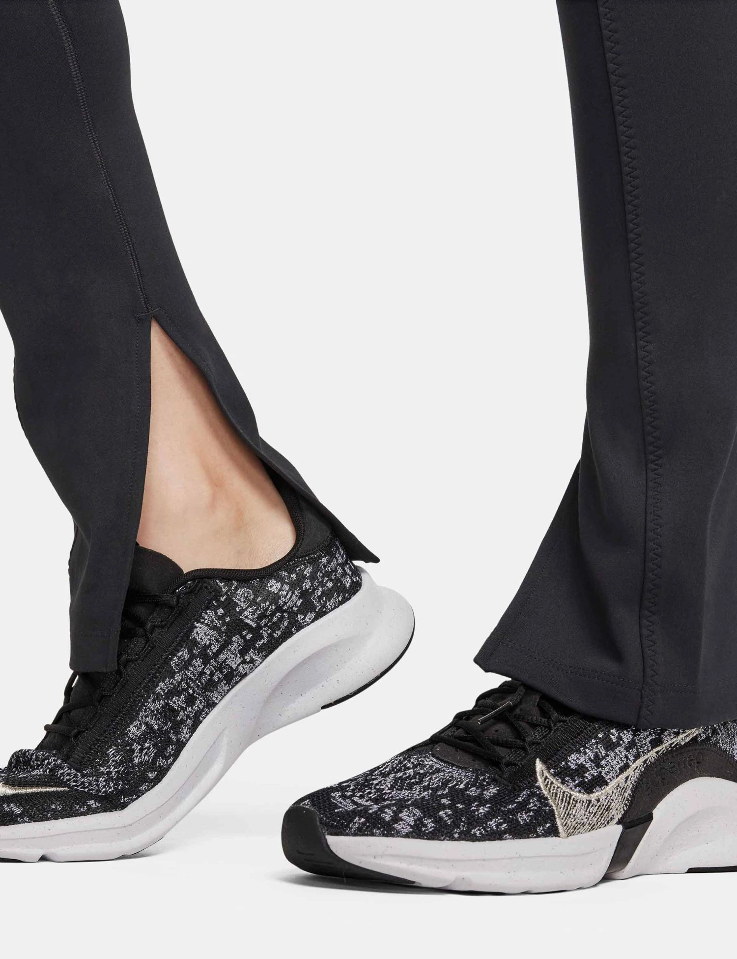 Nike One High Waisted Split-Hem Leggings - Black 10 Nike One High Waisted Split-Hem Leggings - Black - Image 8