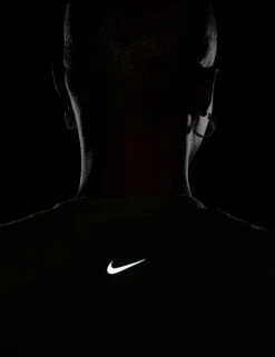 Nike One Relaxed Dri-FIT Short-Sleeve Top - Cargo Khaki/Black -The Sports Edit nike one relaxed dri fit short sleeve top khaki black fn2814 325 3