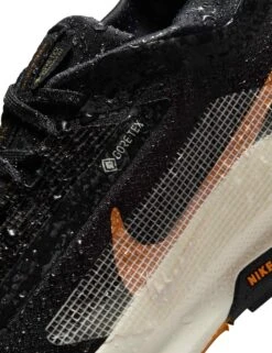 Nike Pegasus Trail 5 Gore-Tex Shoes - Off Noir/Pale Ivory/Black/Monarch -The Sports Edit nike pegasus trail 5 gore tex shoes noir ivory black monarch fq0912 005 8