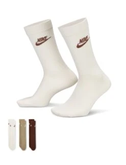 Nike Sportswear Everyday Essential Crew Socks (3 Pairs) - White/Brown -The Sports Edit nike sportswear everyday essential crew socks 3 pairs white brown dx5025 904 4