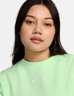 Nike Sportswear Phoenix Fleece Sweatshirt - Vapor Green/Sail -The Sports Edit nike sportswear phoenix fleece sweatshirt vapor green sail dq5761 376 6