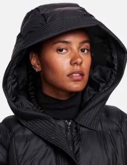 Nike Sportswear Swoosh Puffer Oversized Hooded Jacket - Black/White -The Sports Edit nike sportswear swoosh puffer oversized hooded jacket black fb8729 010 3