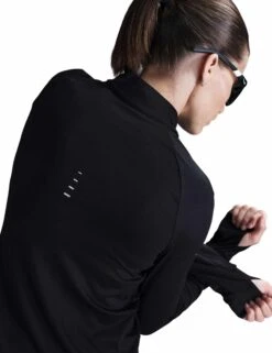 Nike Swift Dri-FIT UV 1/4-Zip Running Top - Black/Reflective Silver 11 Nike Swift Dri-FIT UV 1/4-Zip Running Top - Black/Reflective Silver -The Sports Edit nike swift dri fit uv 1 4 zip running top black silver hq0499 010 5